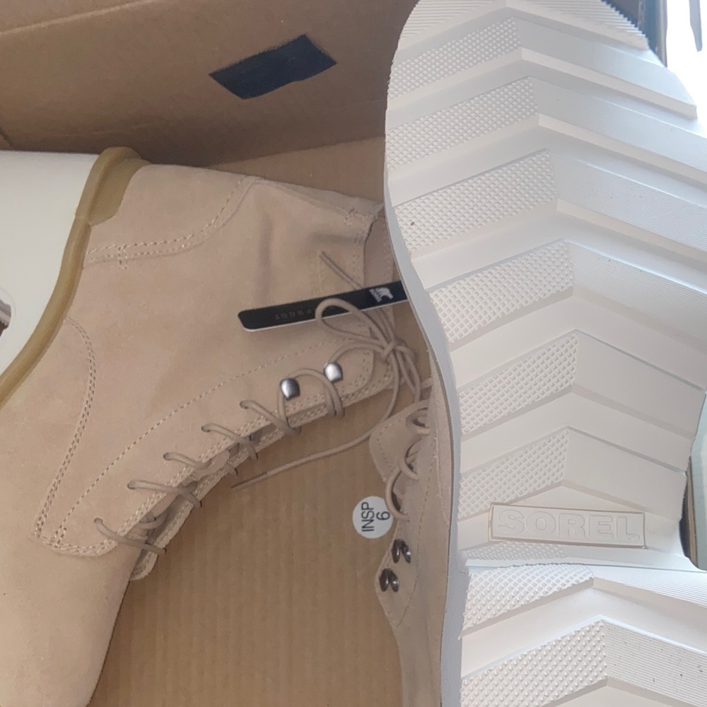 Sorel Sand Beige Lace-Up Ankle Boots - Picture 10 of 10